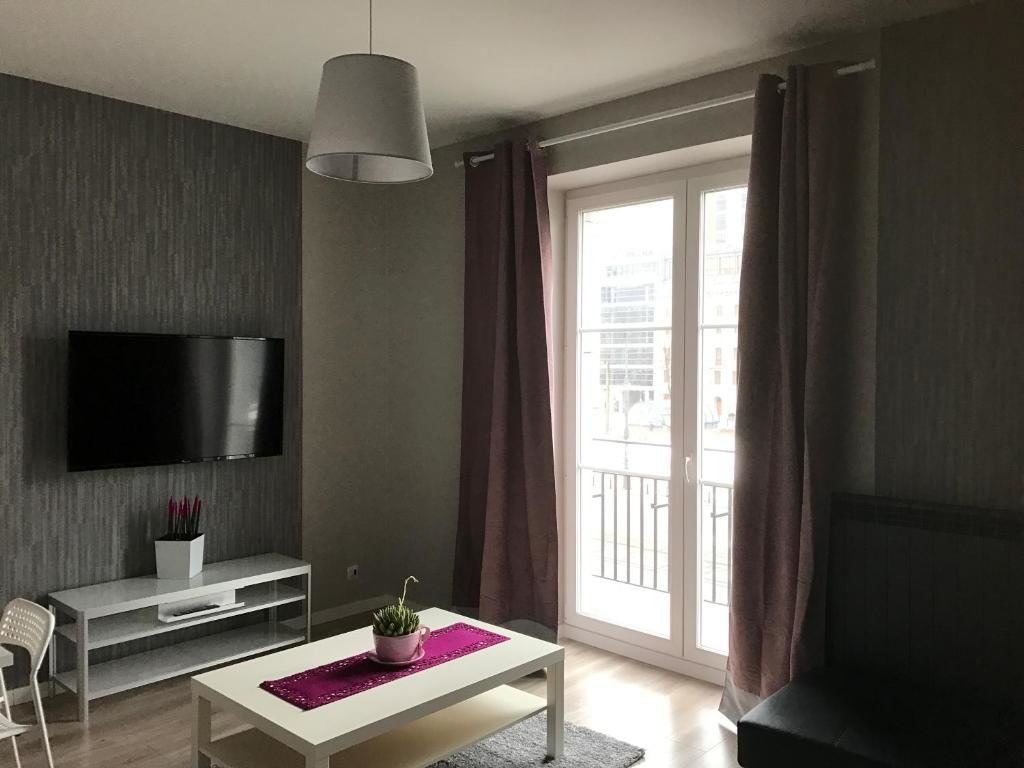 Апартаменты Candy Apartments Bezobsługowy Варшава